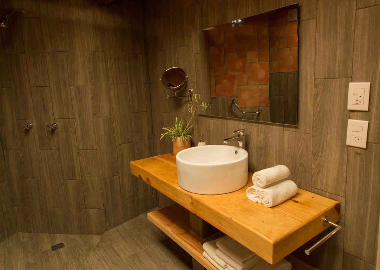 Hotel Bosques Del Sol Suites Сан-Кристобаль-де-Ла-Касас Экстерьер фото